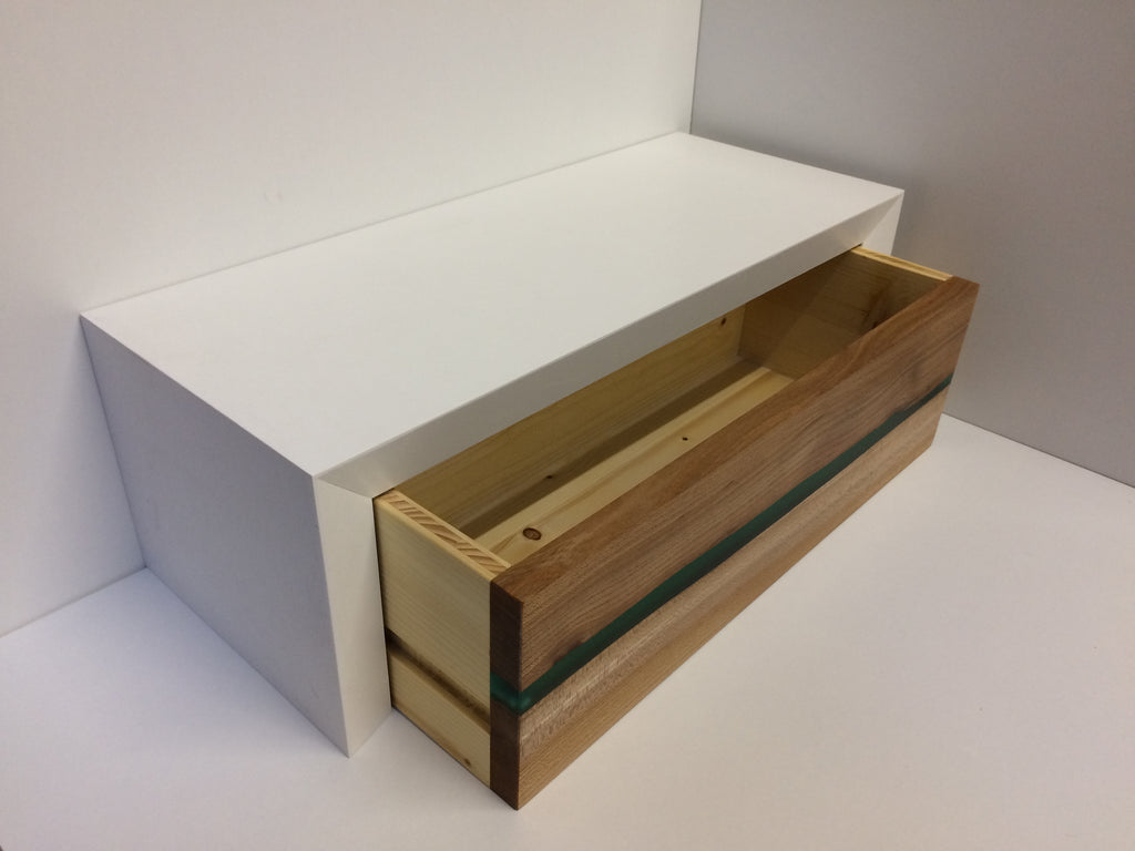 Table de chevet en résine